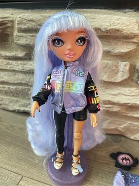 Rainbow High Tessa Park Doll